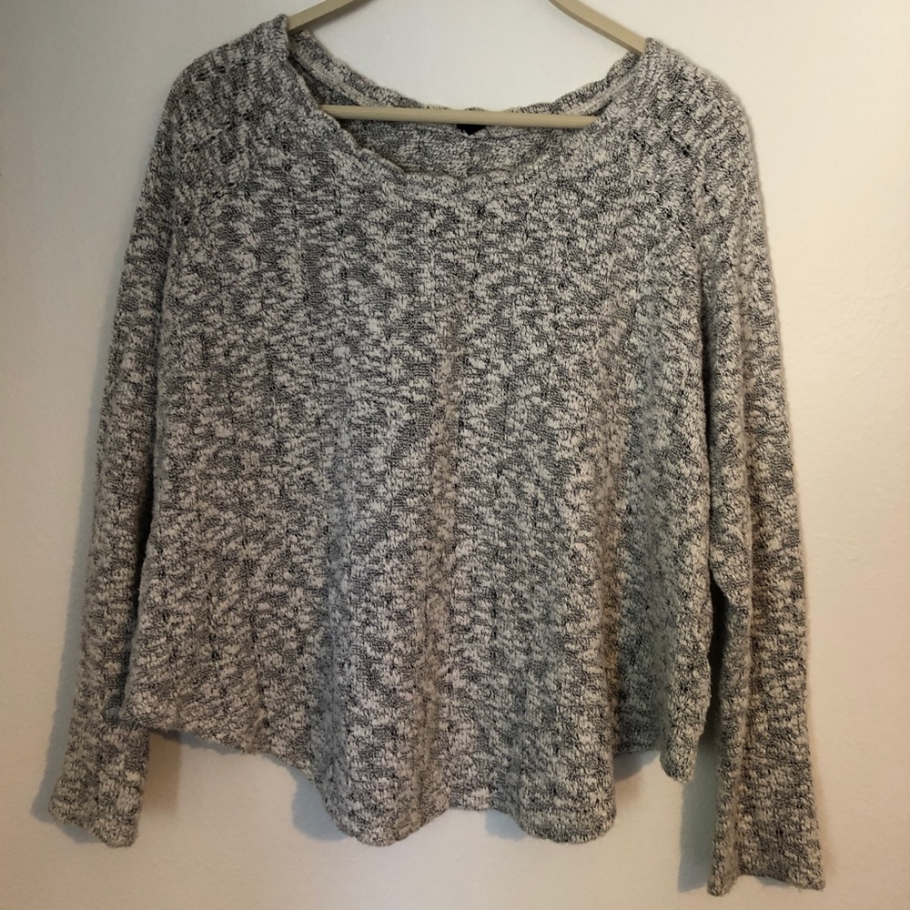 BDG grey sweater